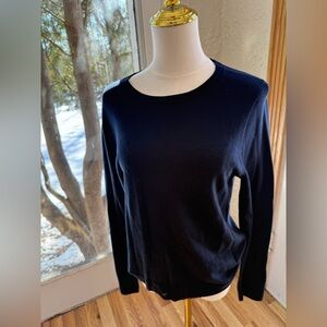 J CREW MERINO WOOL cute sweater in excellent condition size M